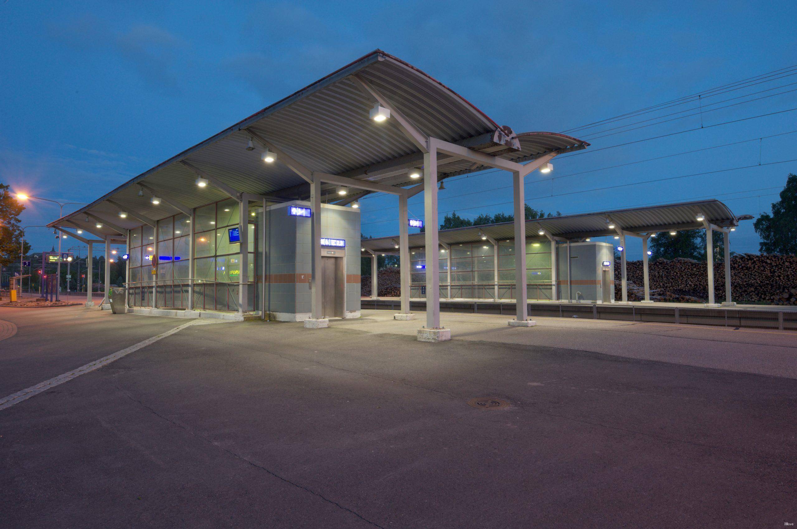 station interior photo