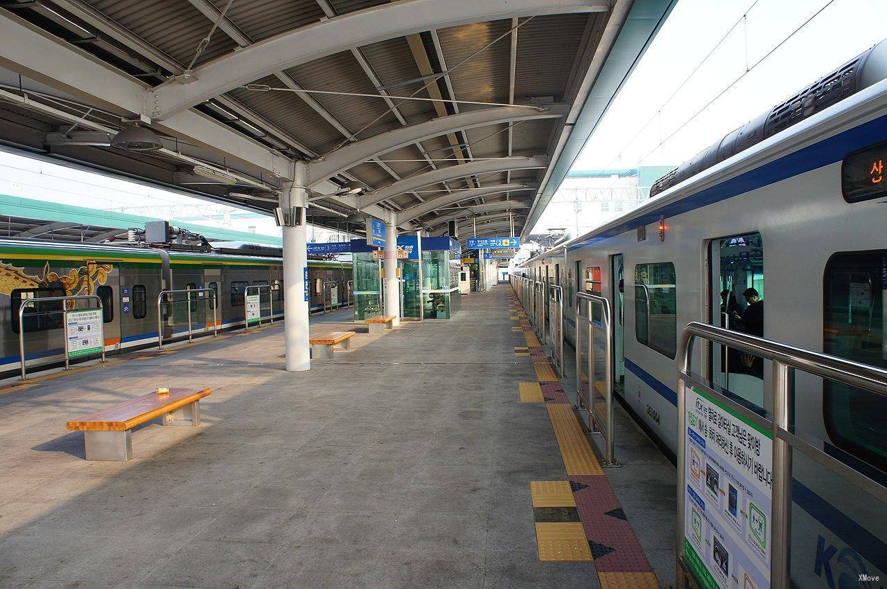 station interior photo