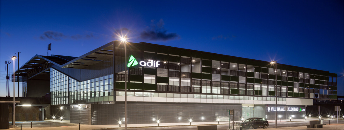 Villena_ave_station_2