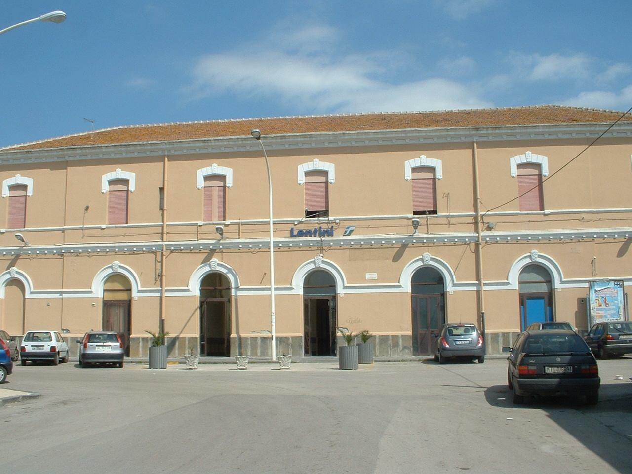 Lentini_station
