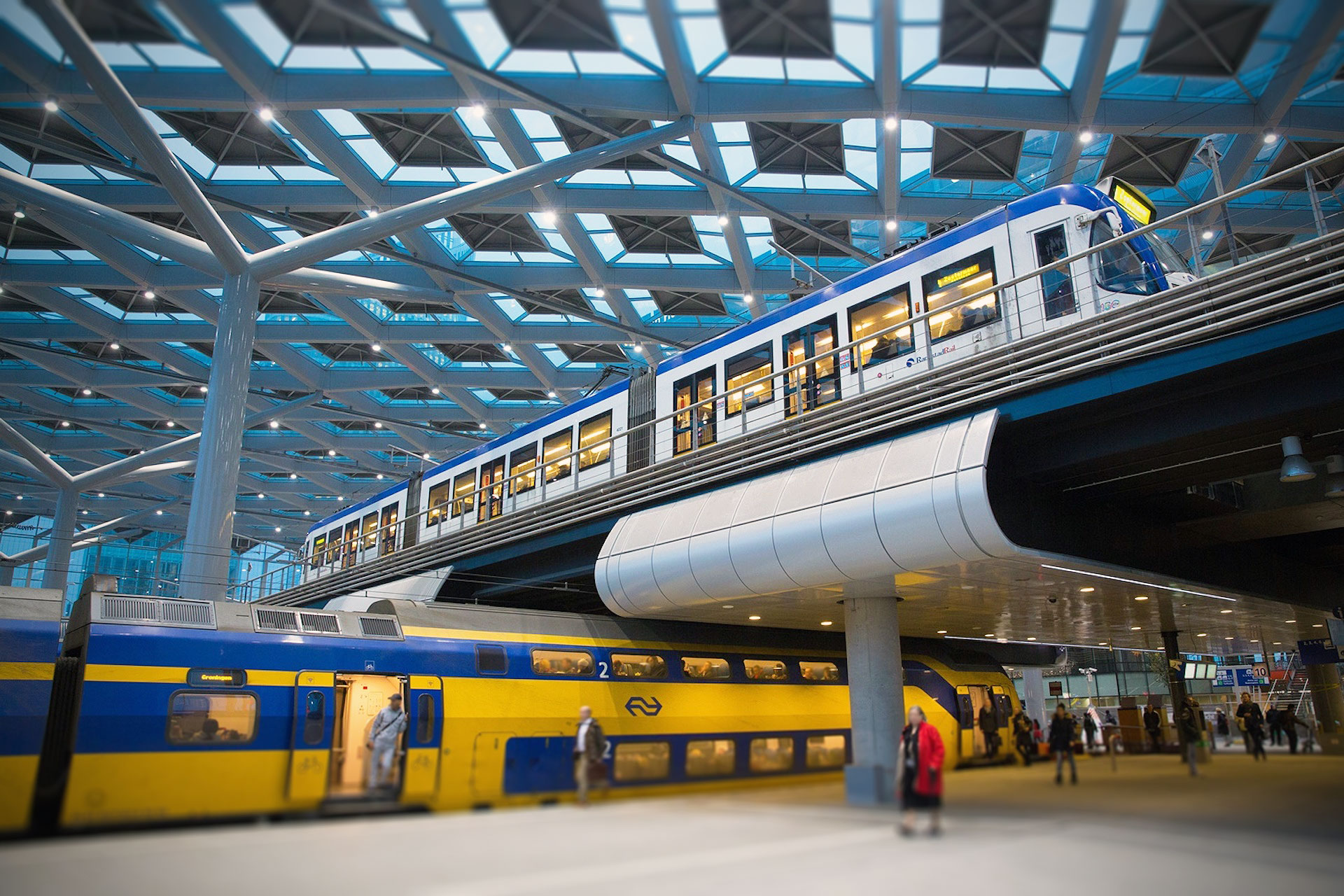 Den_haag_centraal_inside