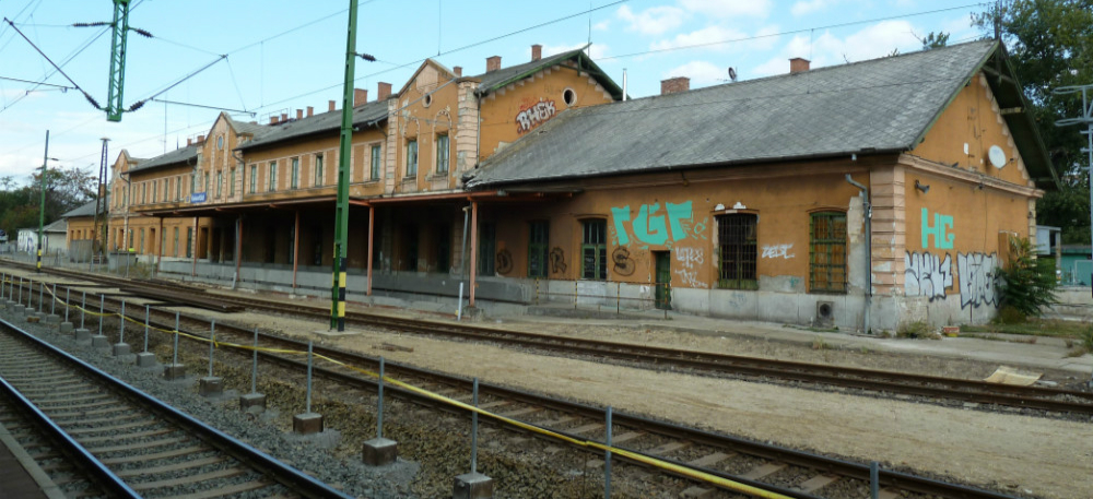 Detie _budapest Kelenfoeld_station_inside