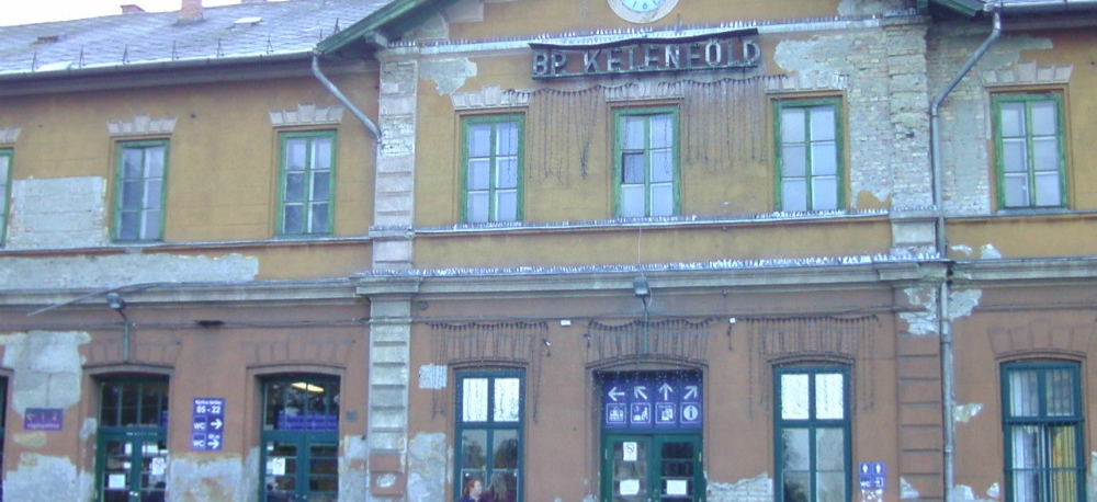Detie _budapest Kelenfoeld_station_outside