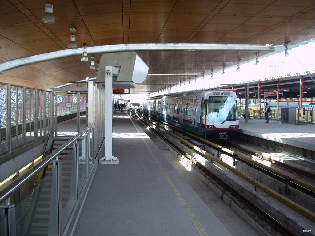 station interior photo