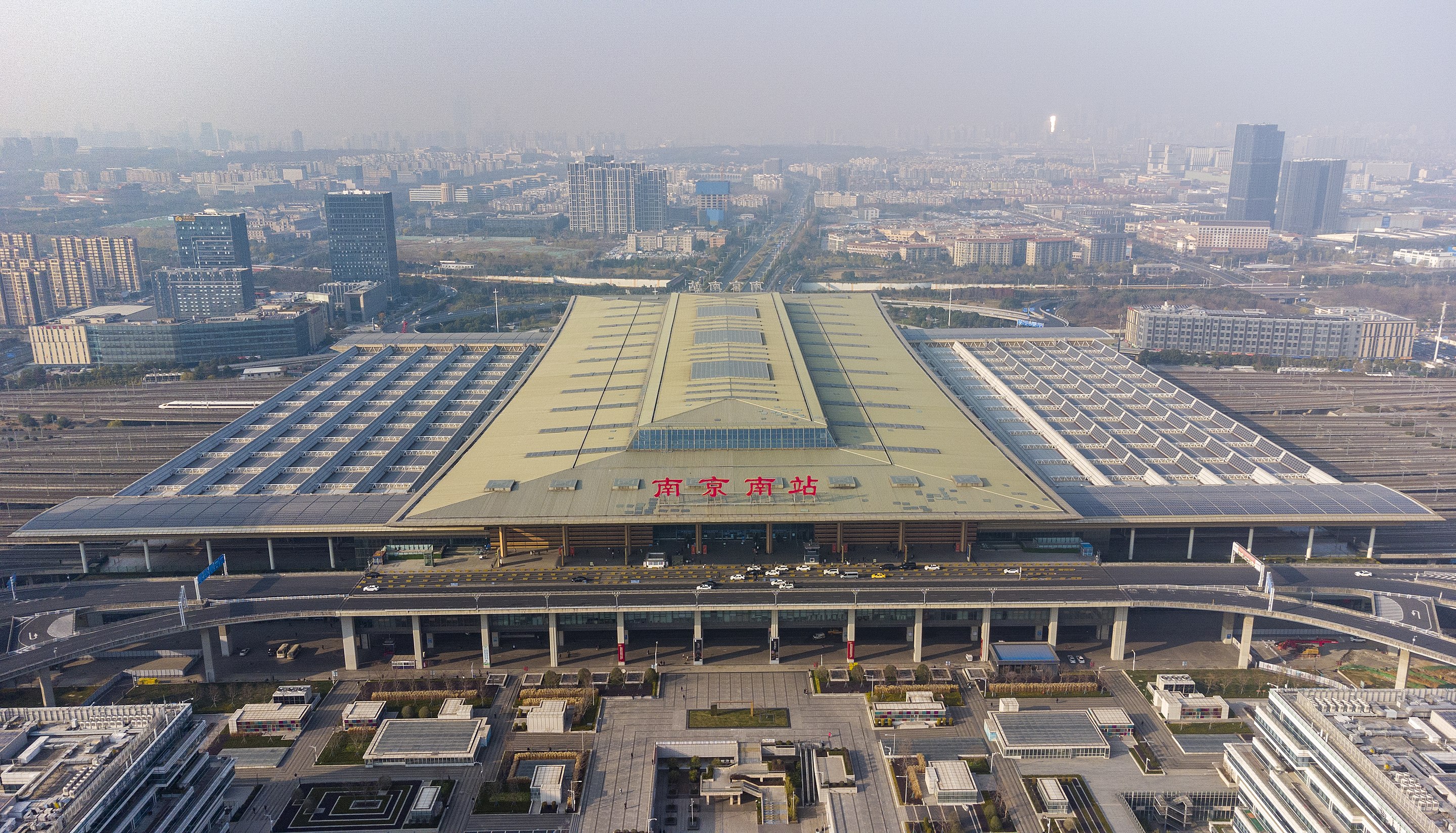Nanjing_nan_south_station_panorama