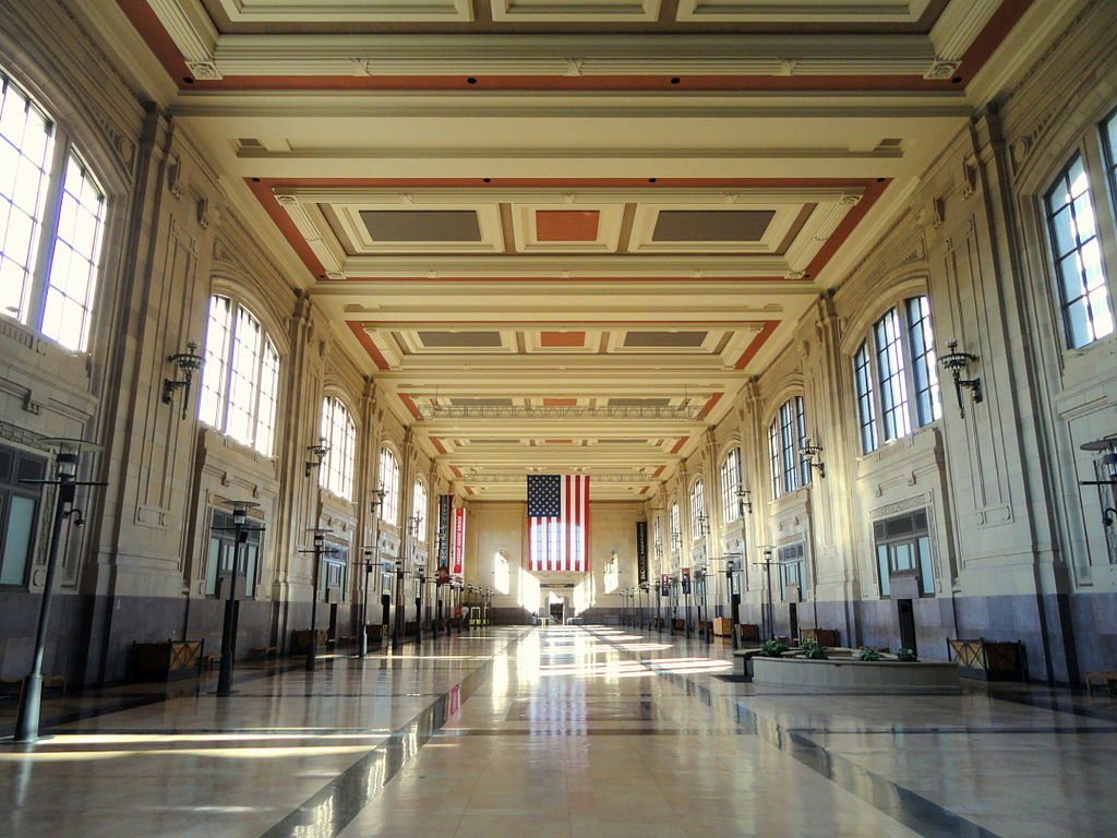 Kansas_city_union_station_missouri_concourse