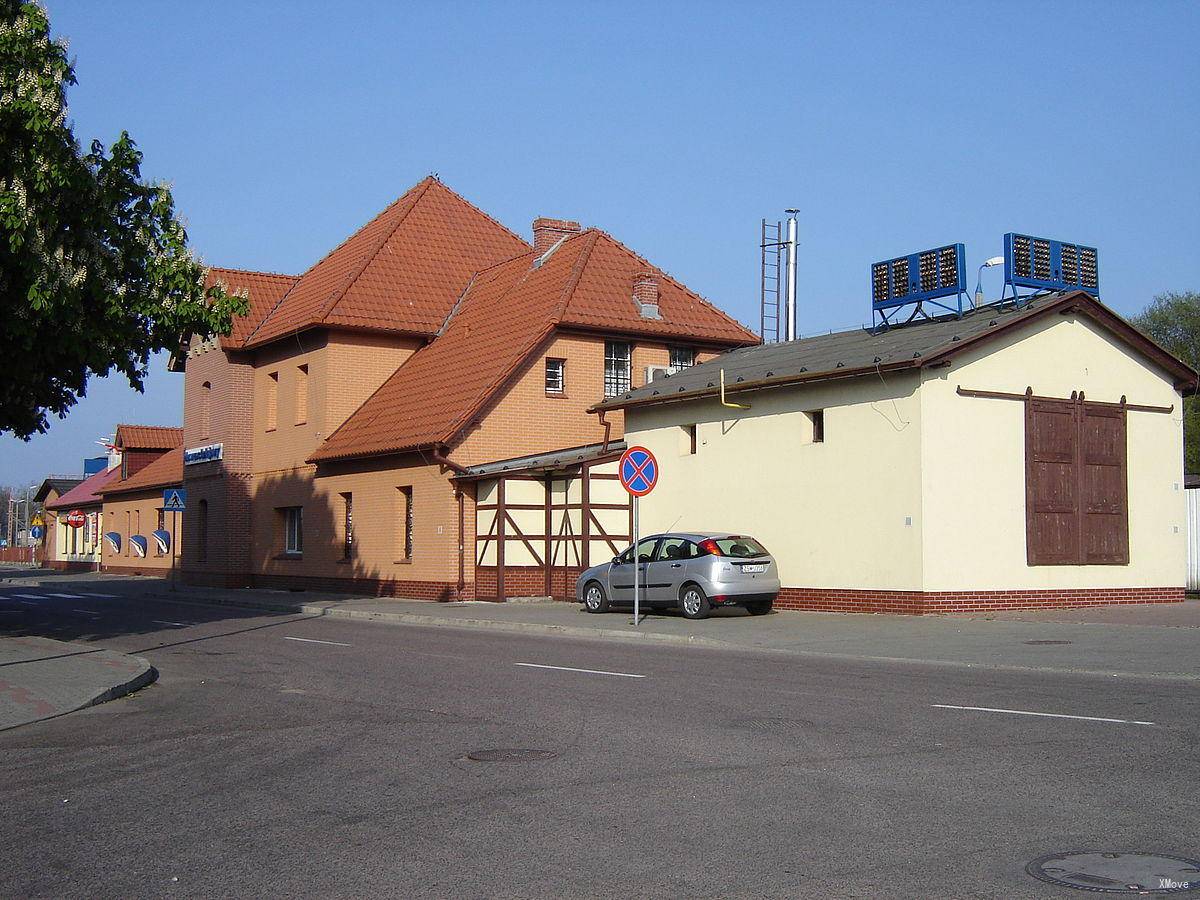 station building photo