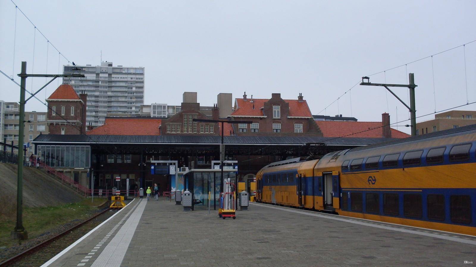 station interior photo