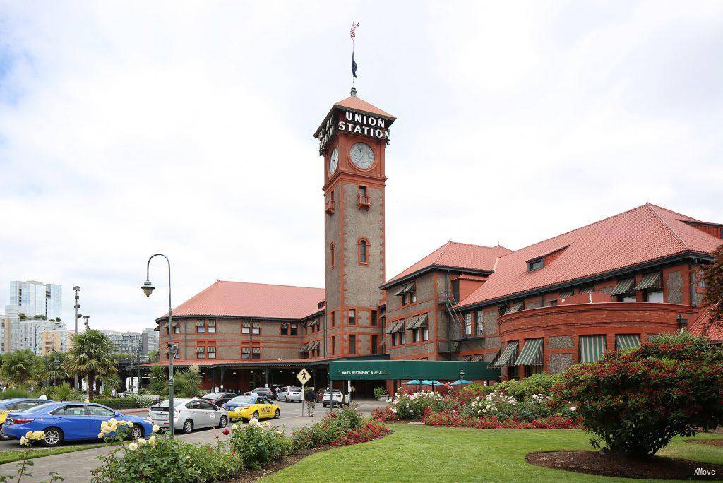 station building photo