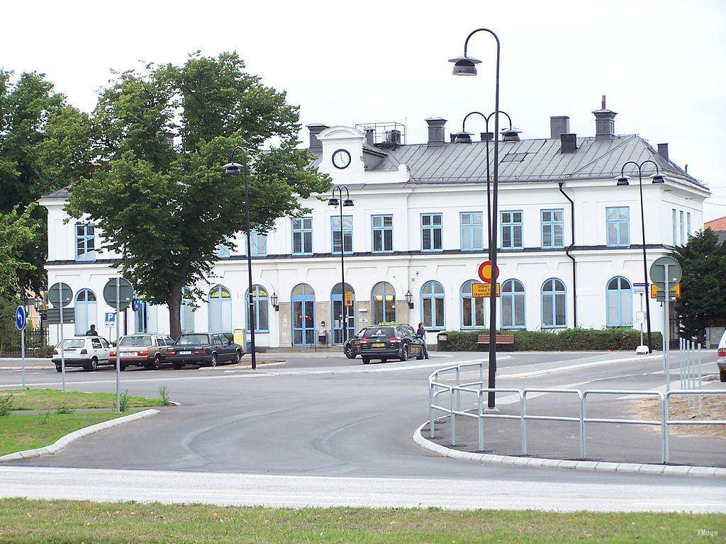 station building photo