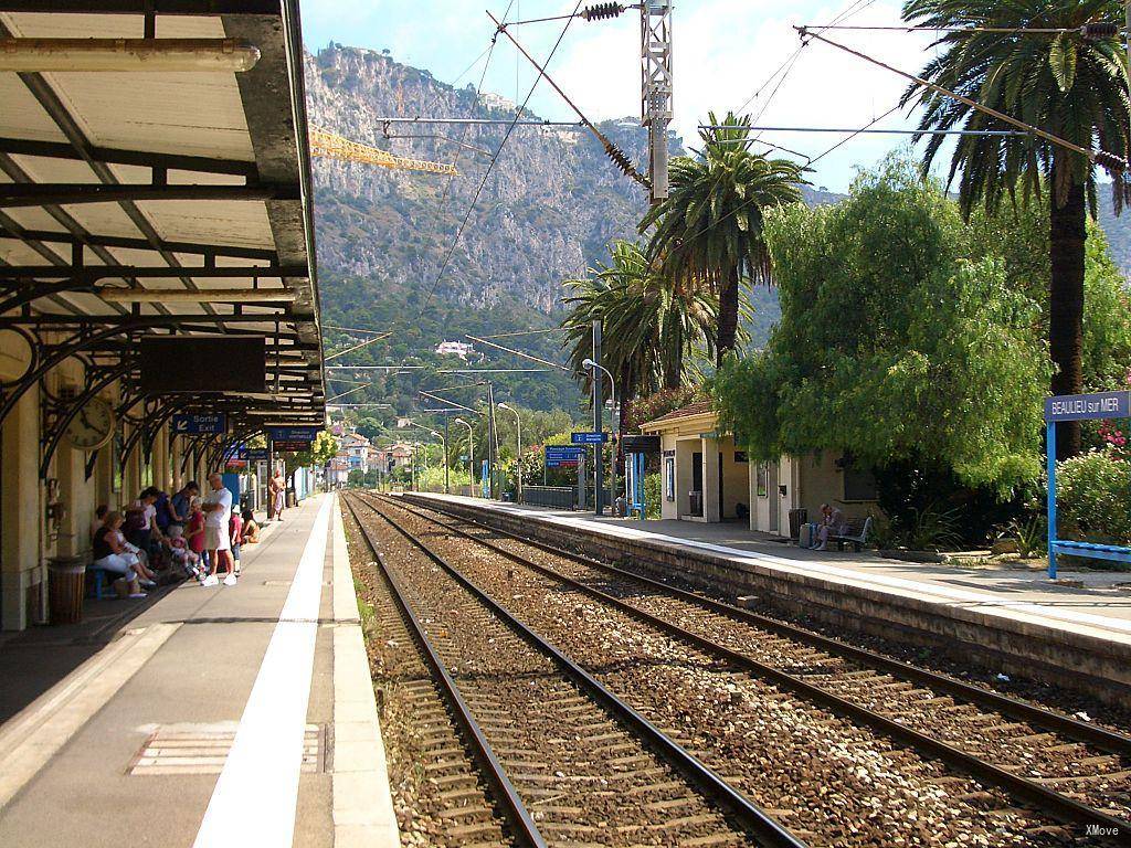 station interior photo