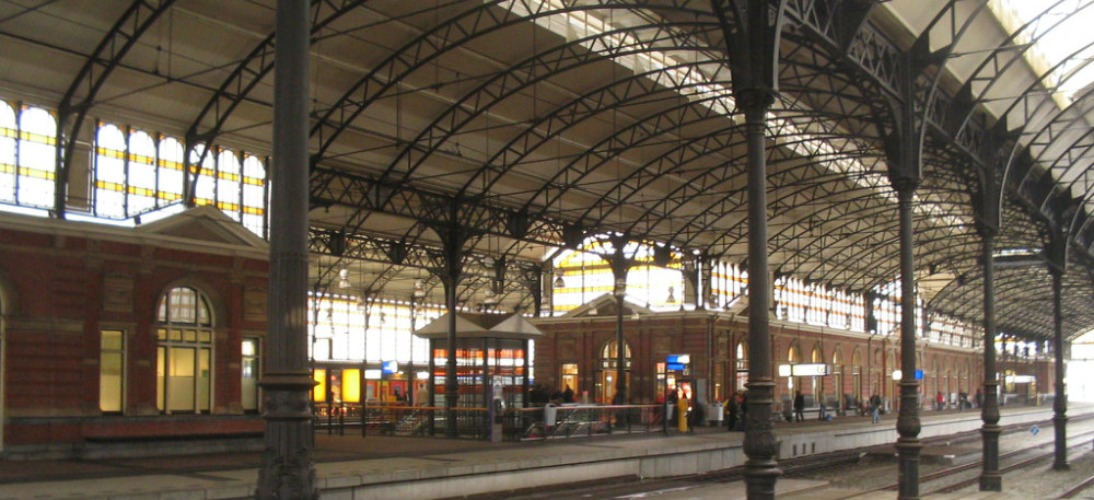 Bitie _den_haag_hs_station_inside