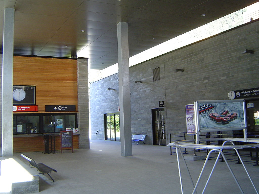 Chamonix Mont Blanc_hall