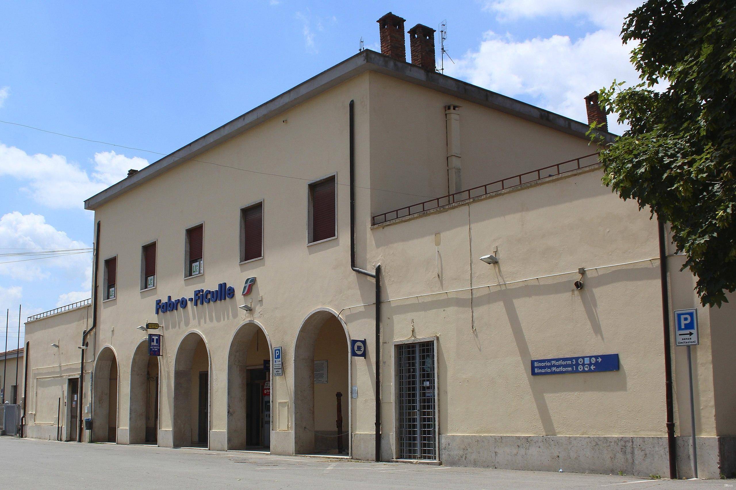 station building photo