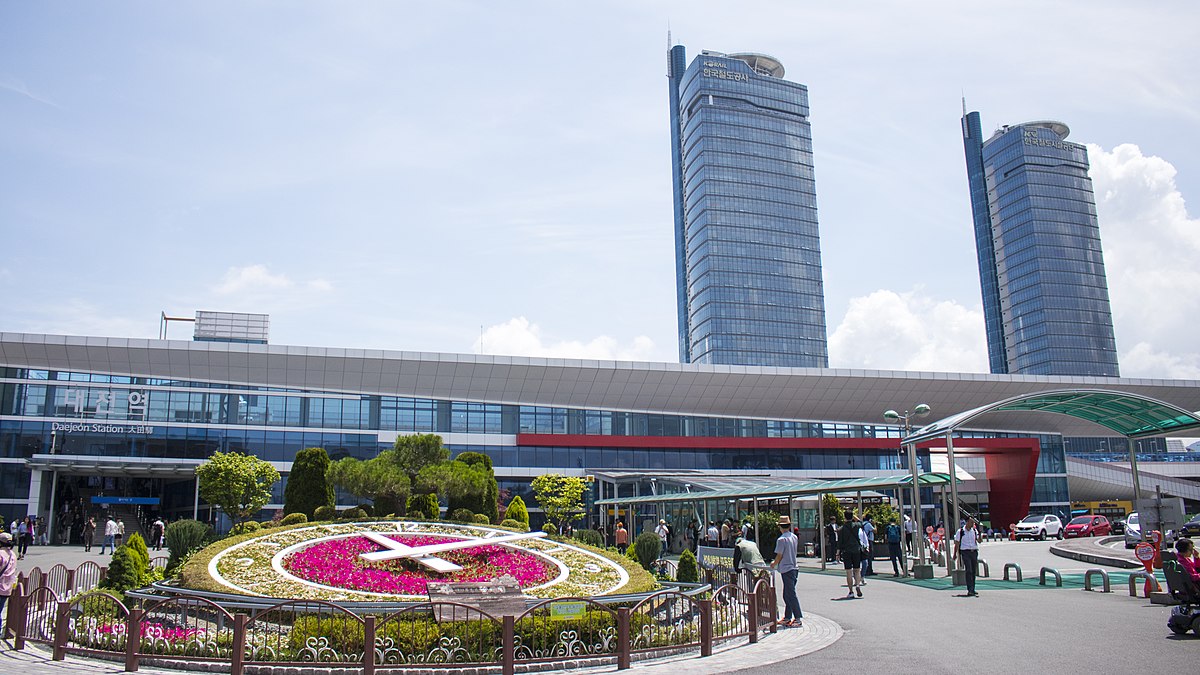 Daejeon_station_ktx