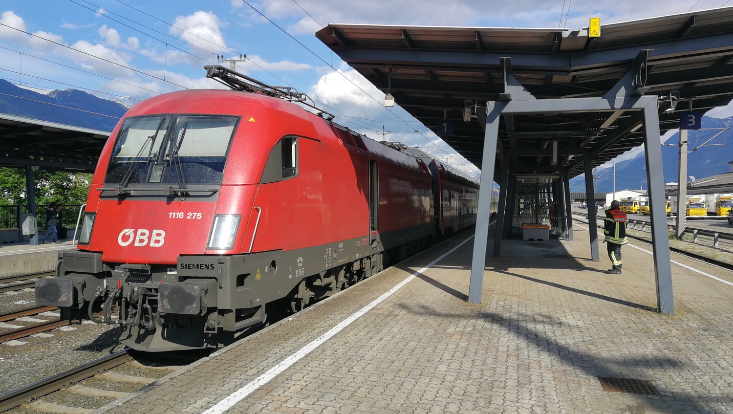 Frastanz_bahnhof_platform_1_3
