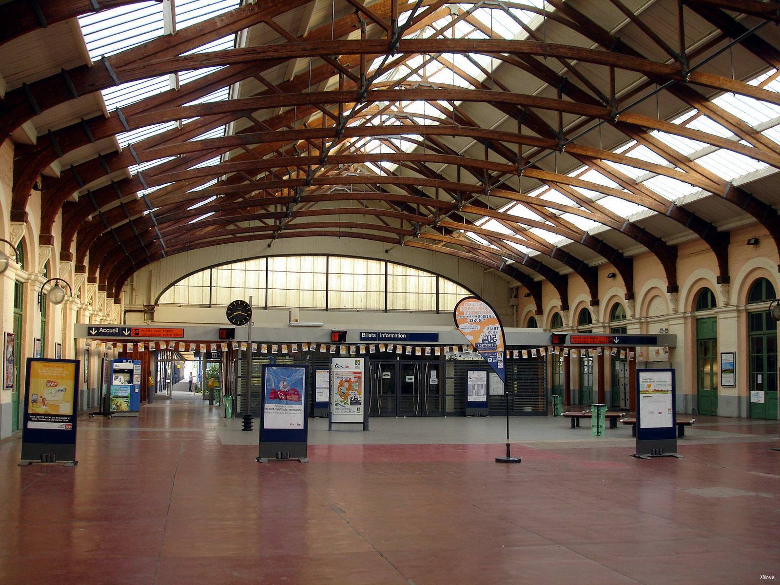 station interior photo