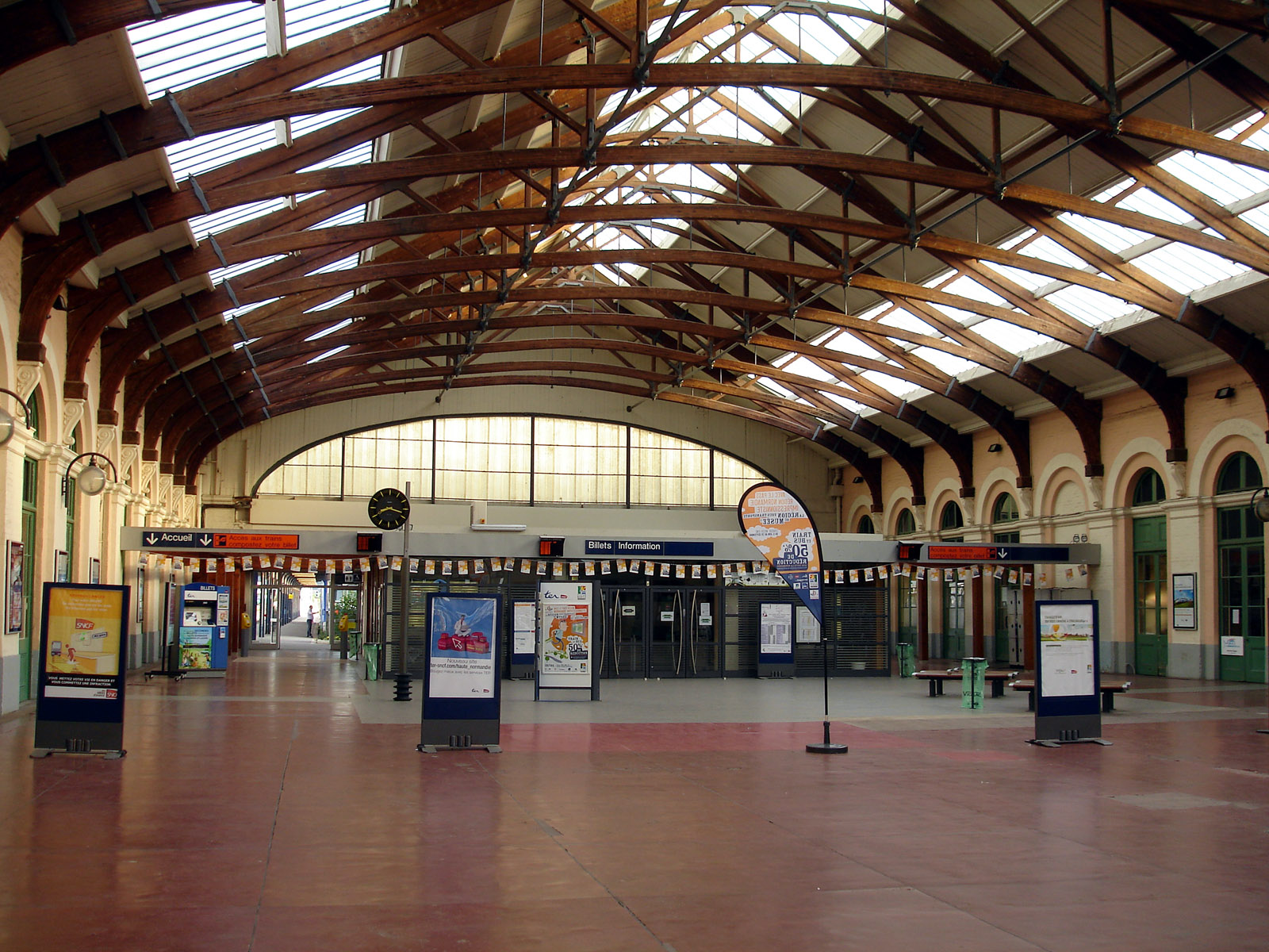 Dieppe_gare_hall