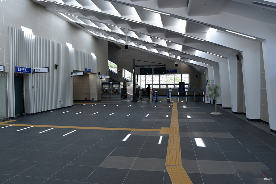 station interior photo