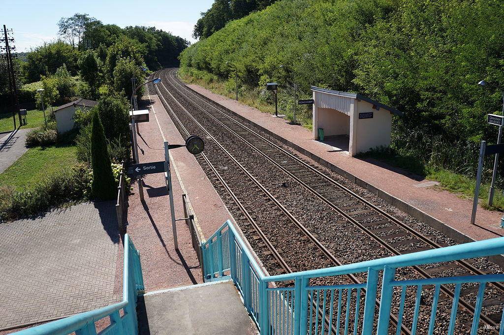 station interior photo