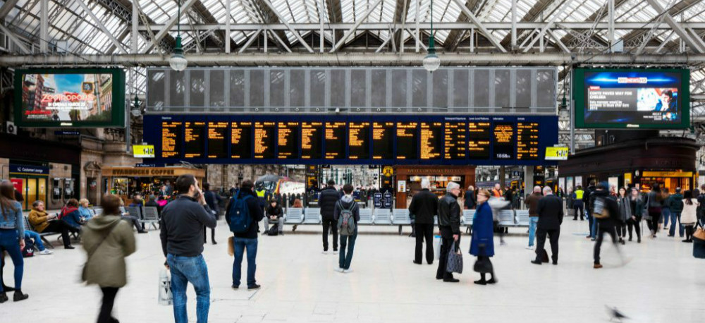 Yingtie _glasgow_central_station_inside