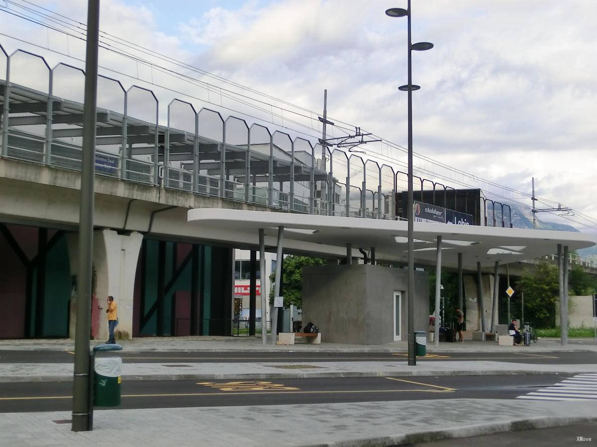 station building photo