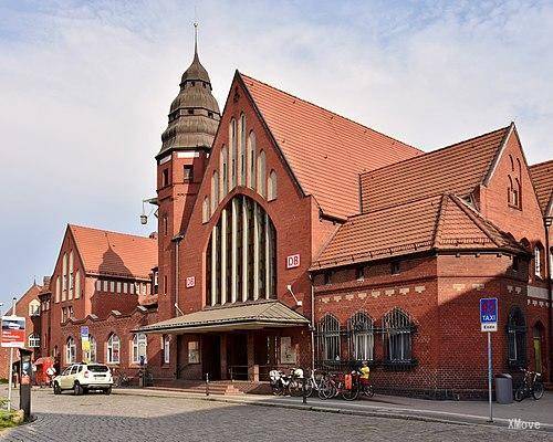 station building photo