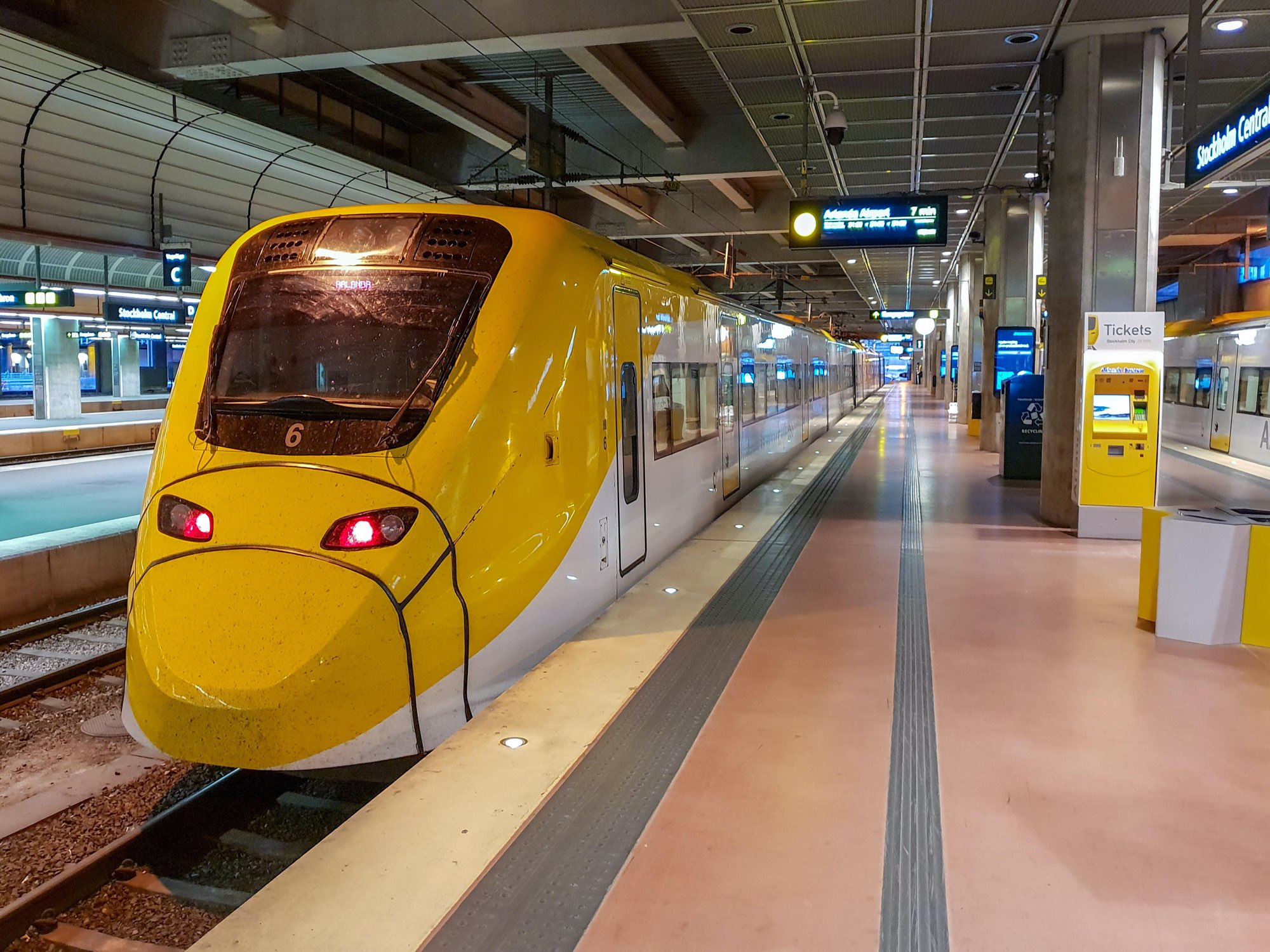 Arlanda_express_platform