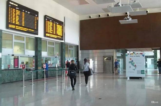 station interior photo