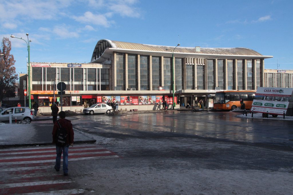 Brasov_railway_station_building