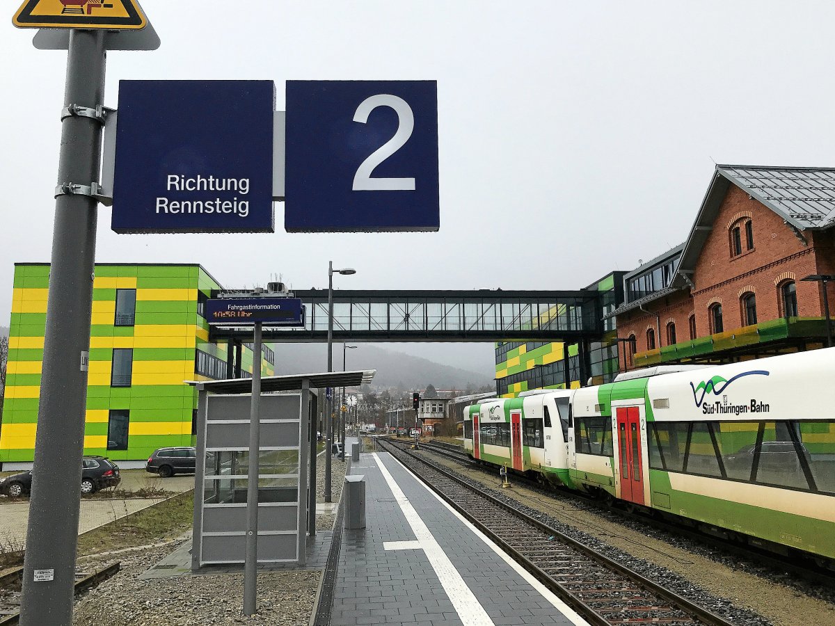 Ilmenau_bahnhof_platforms