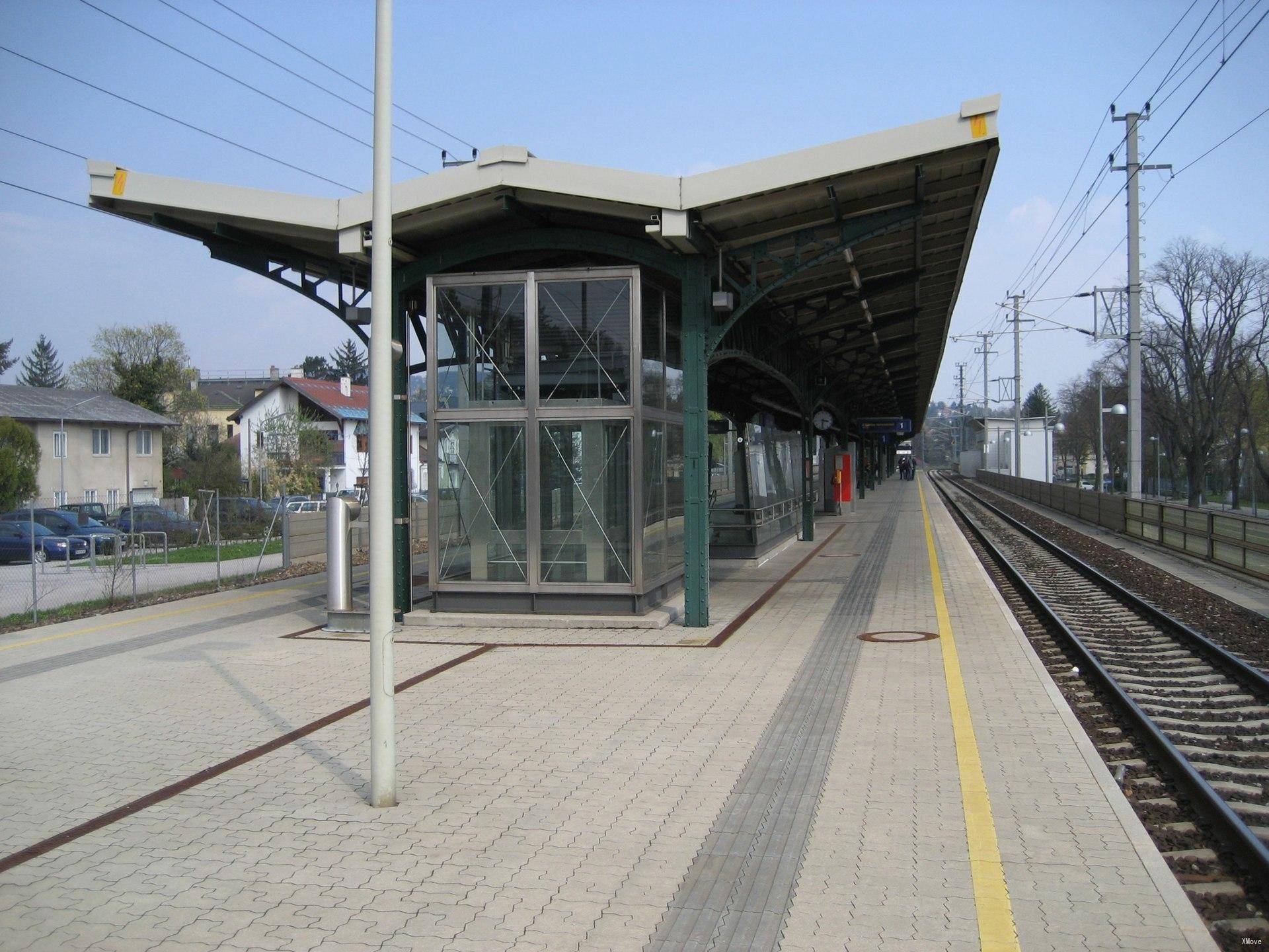 station interior photo