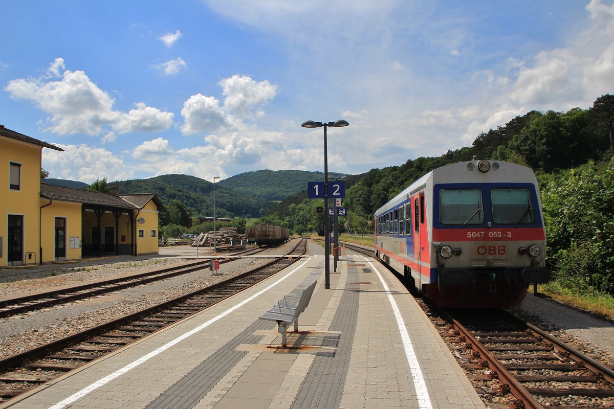 Leobersdorf_platforms_1_2
