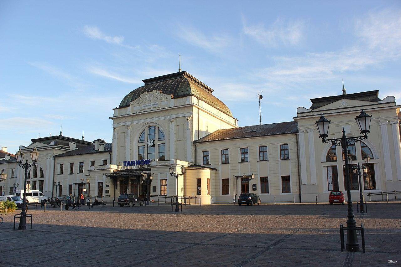 station building photo