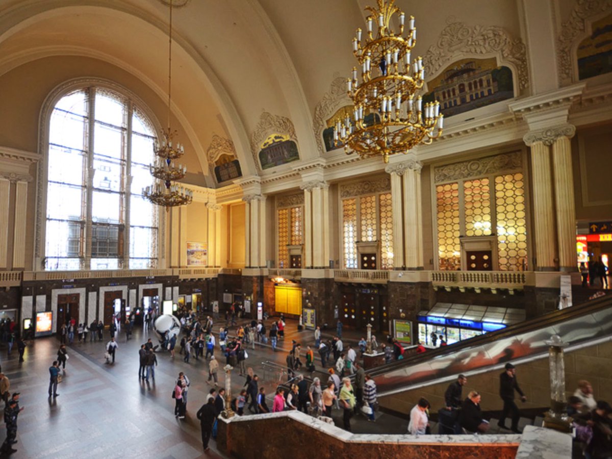 Kiev_station_hall_1