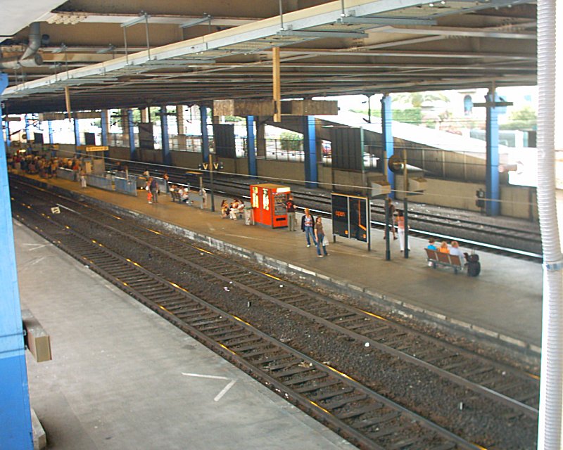 Cannes_station_platform