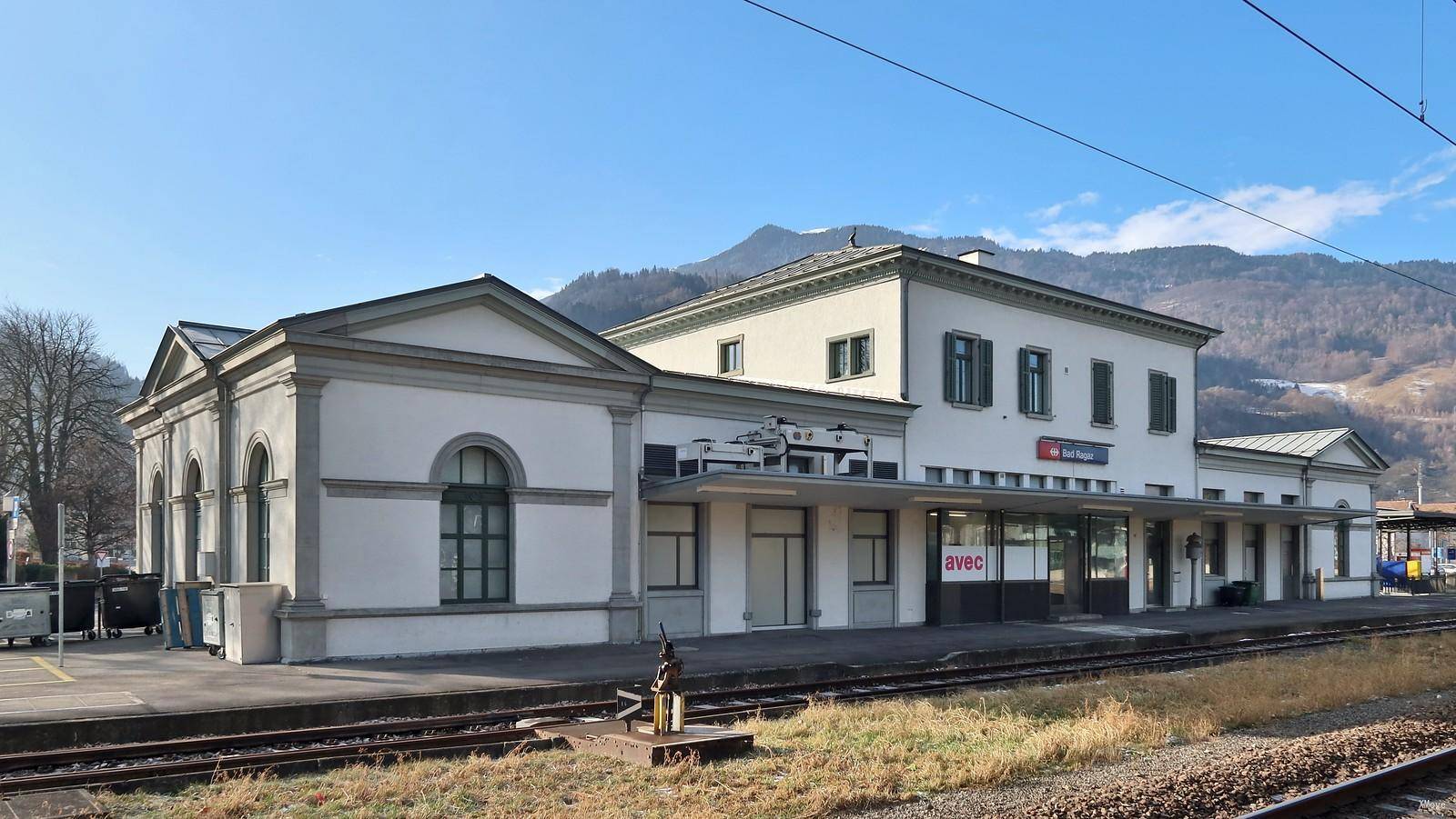 station interior photo