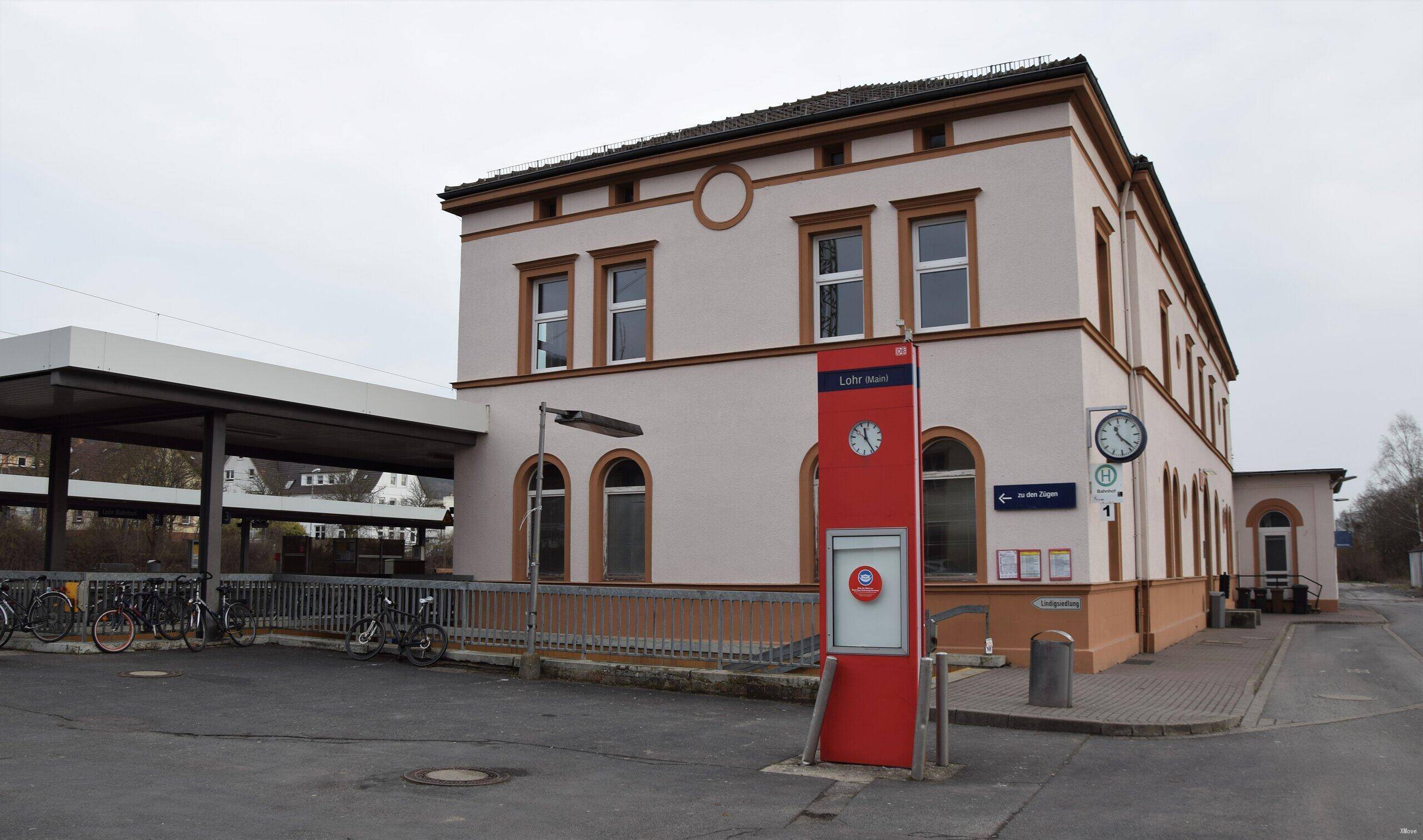 station building photo