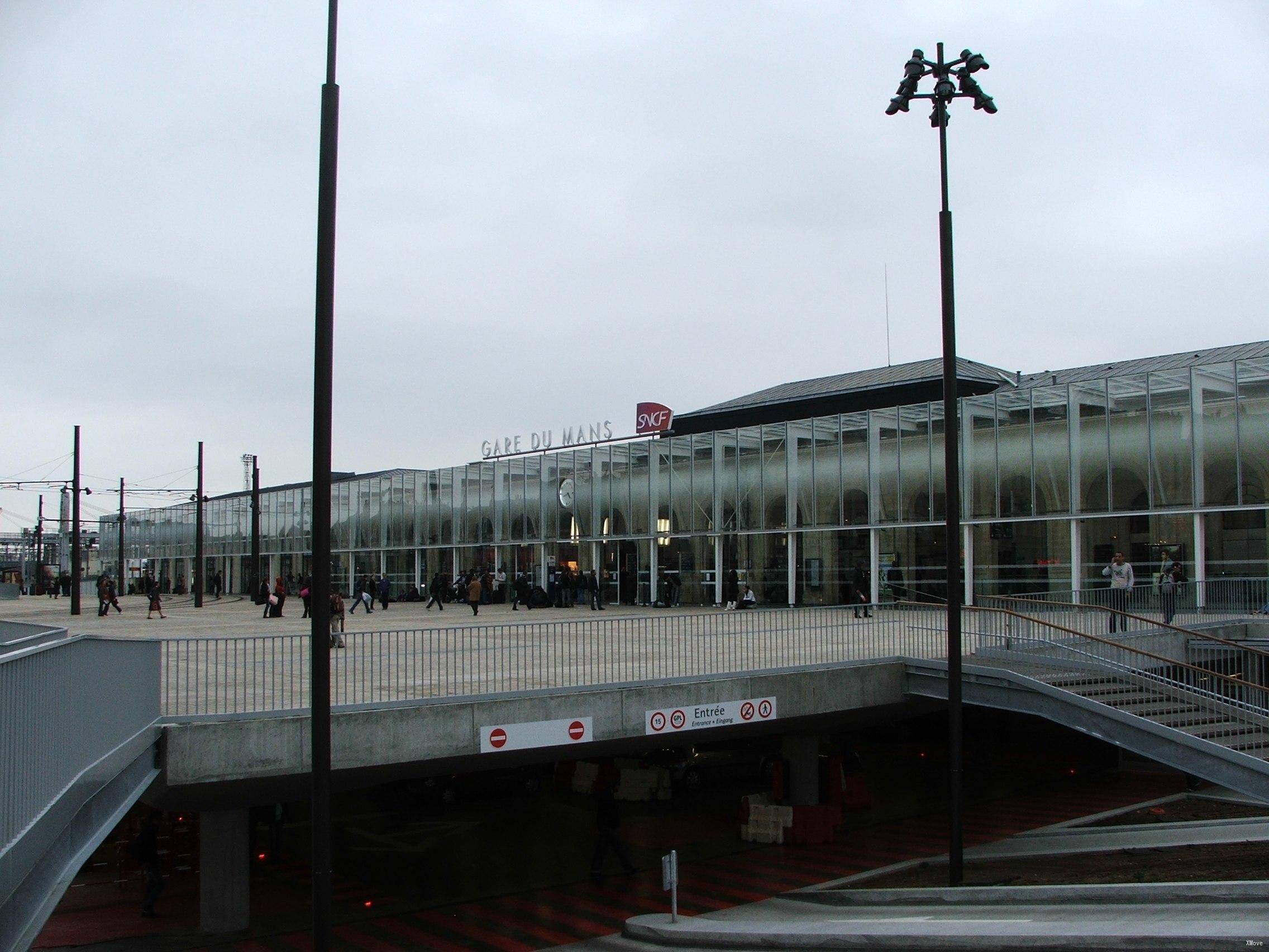 station building photo