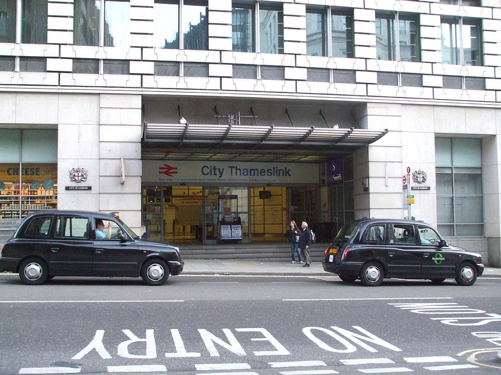 City_thameslink_stn_ludgate_hill_entrance