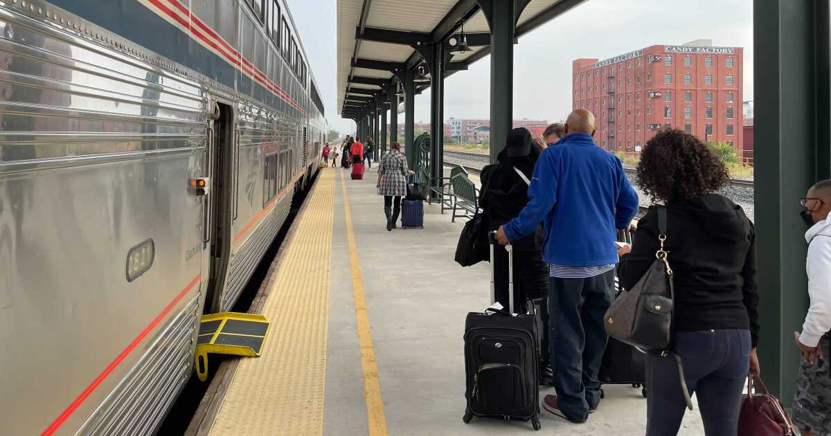 Oklahoma_city_oklahoma_amtrak_station_platform