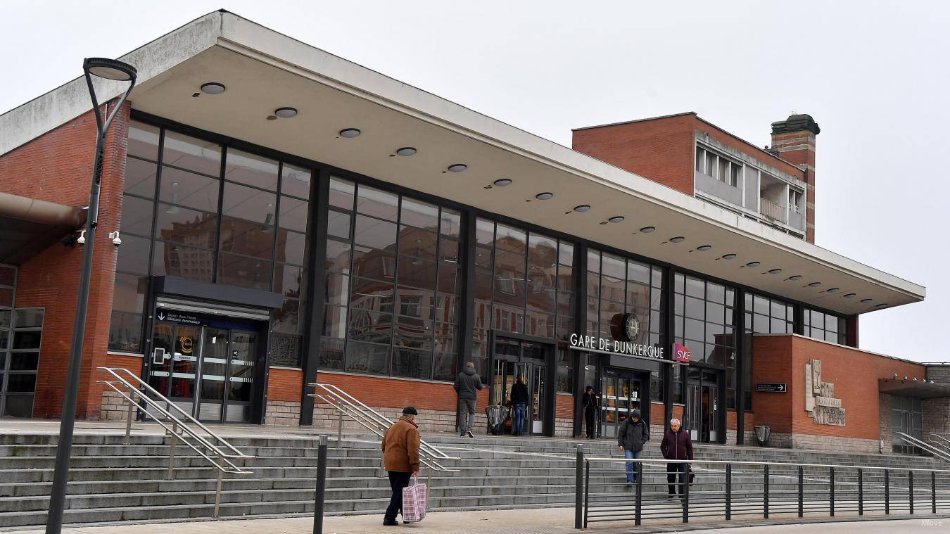 station building photo