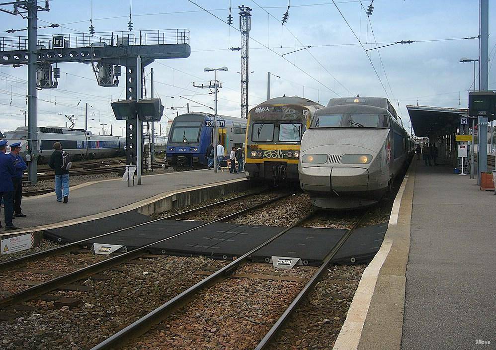 station interior photo