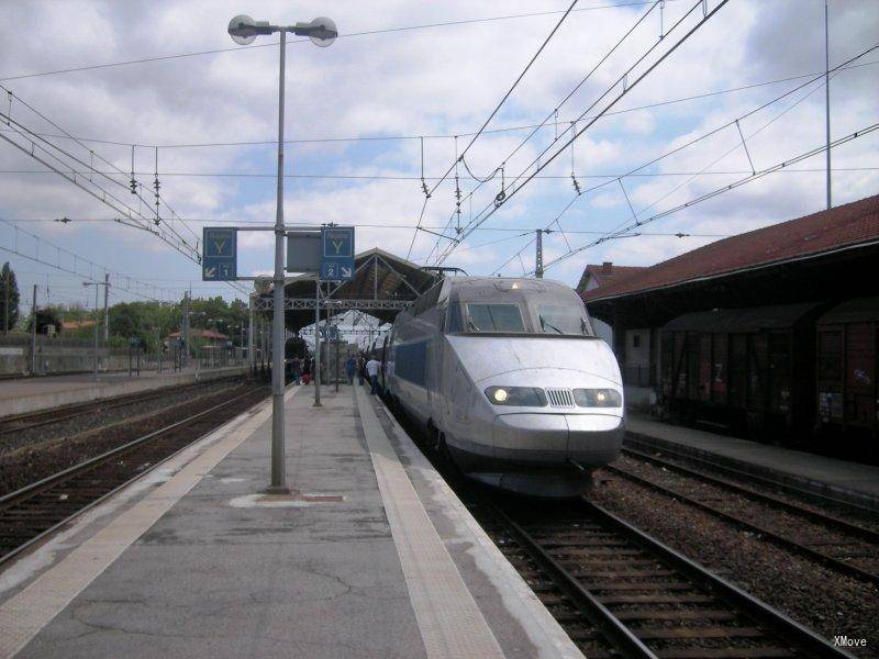 station interior photo