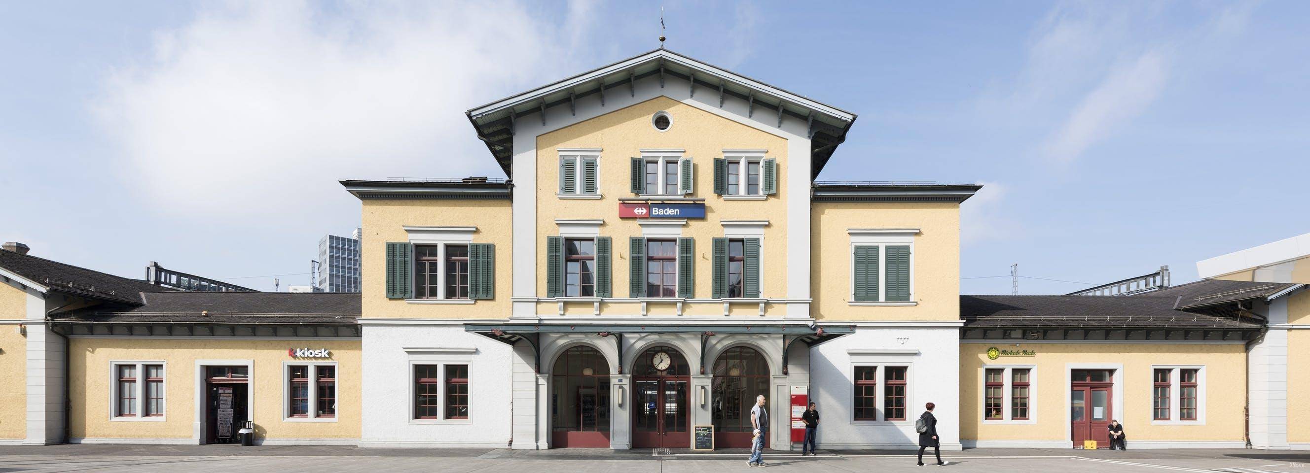 station building photo