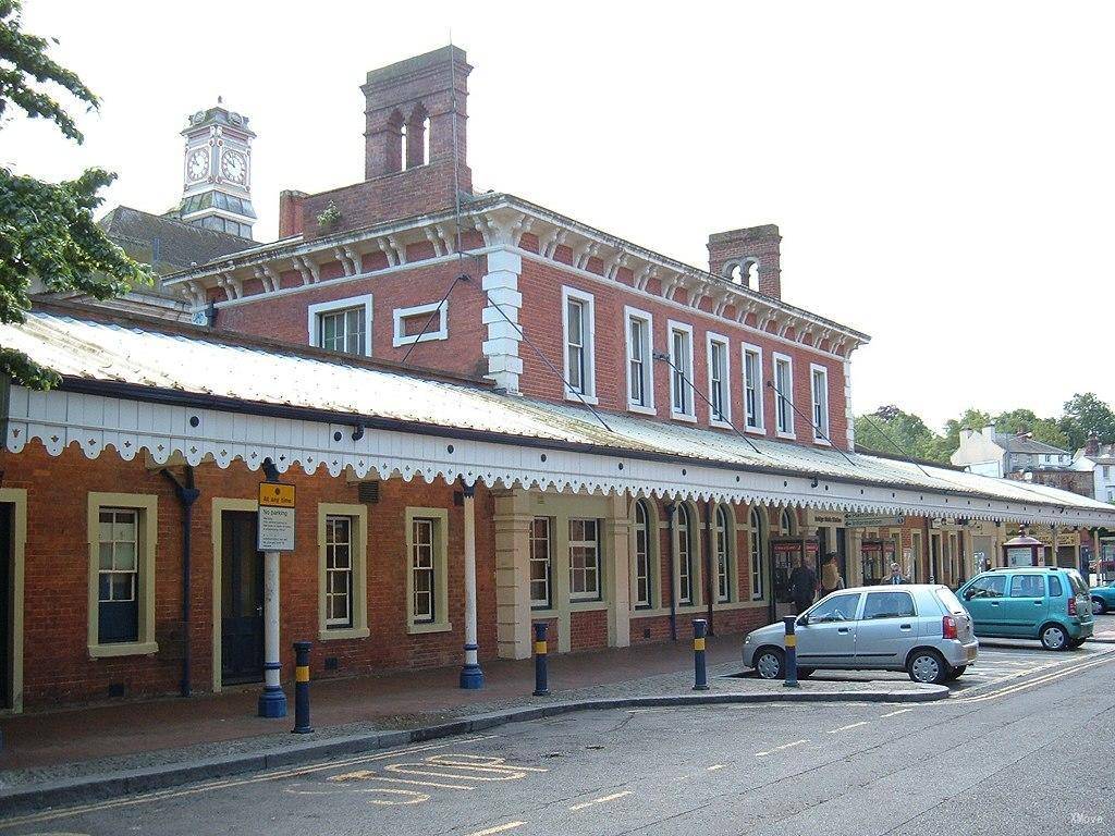 station building photo