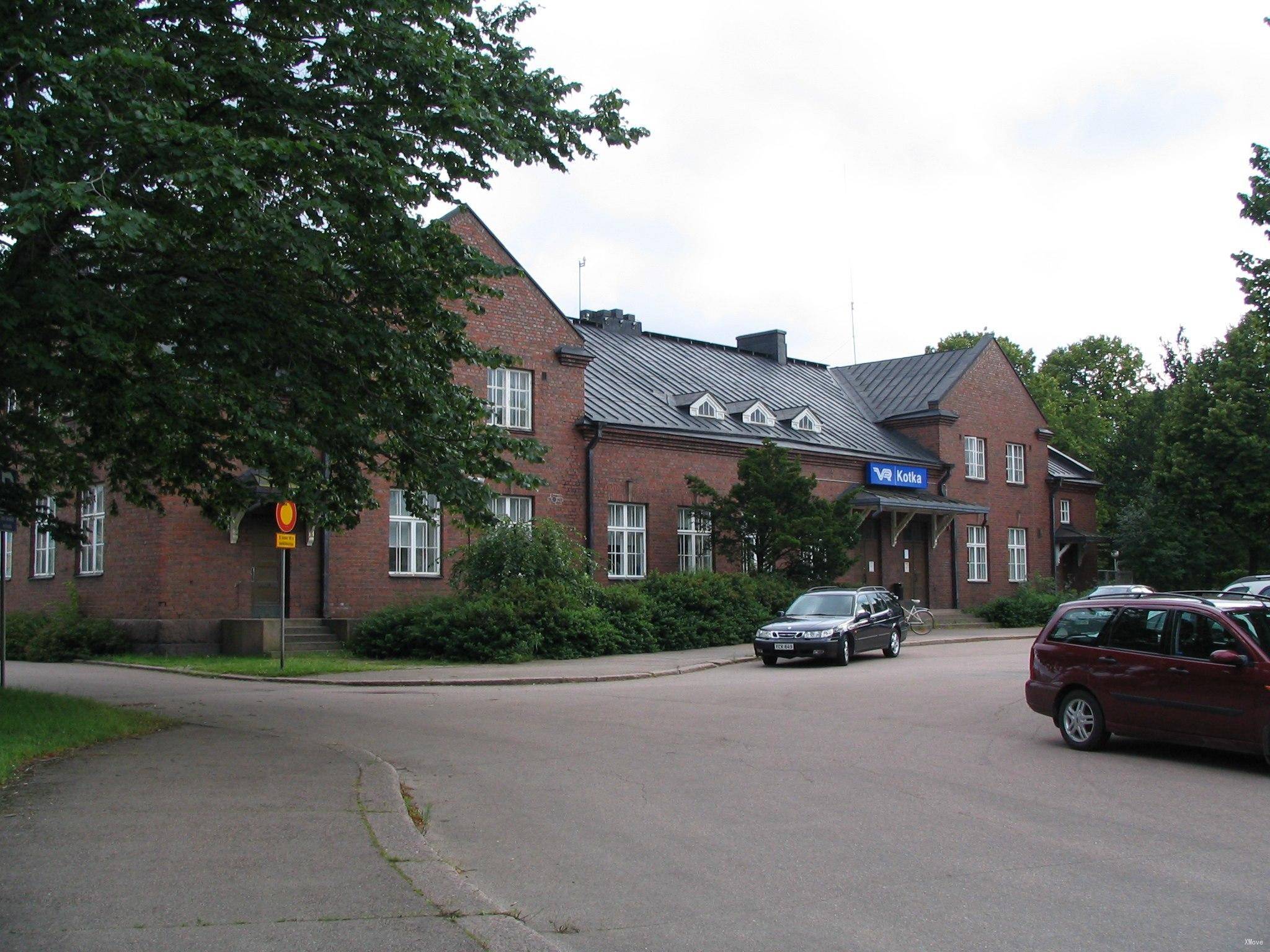 station building photo