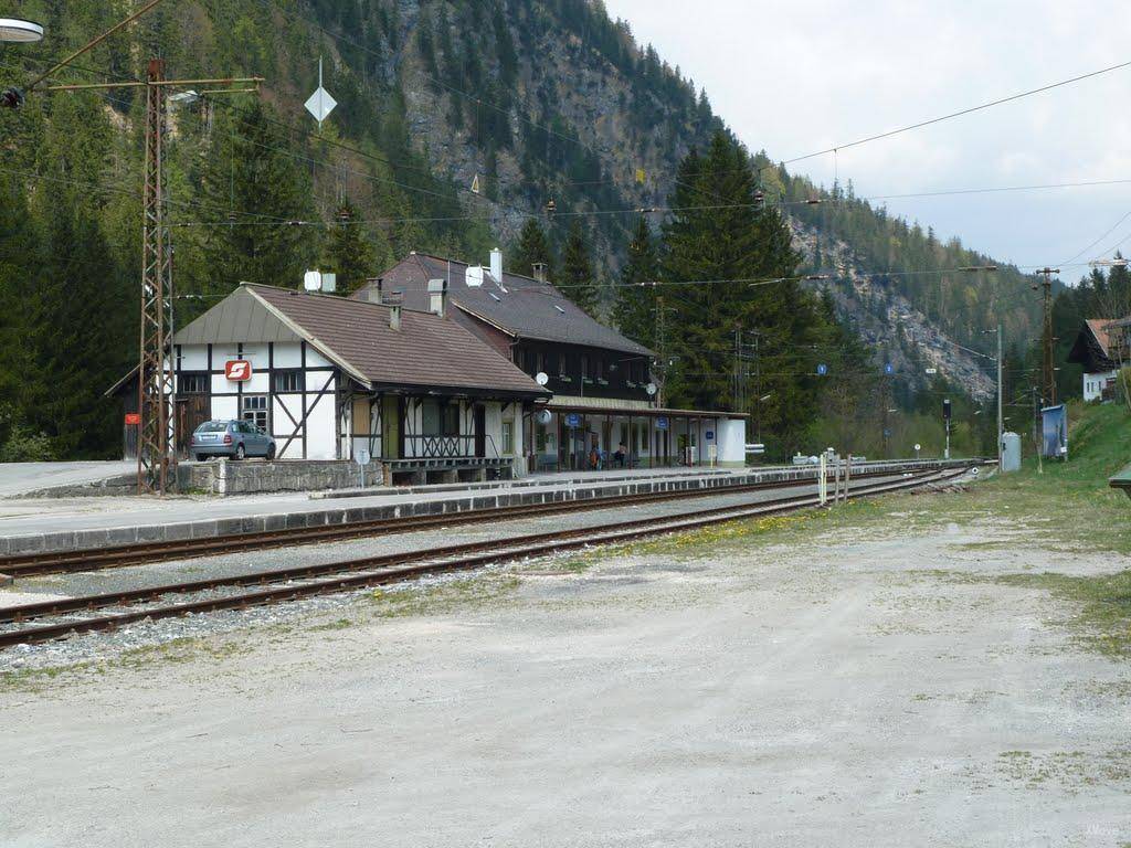 station building photo