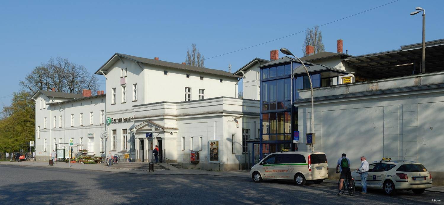 station building photo