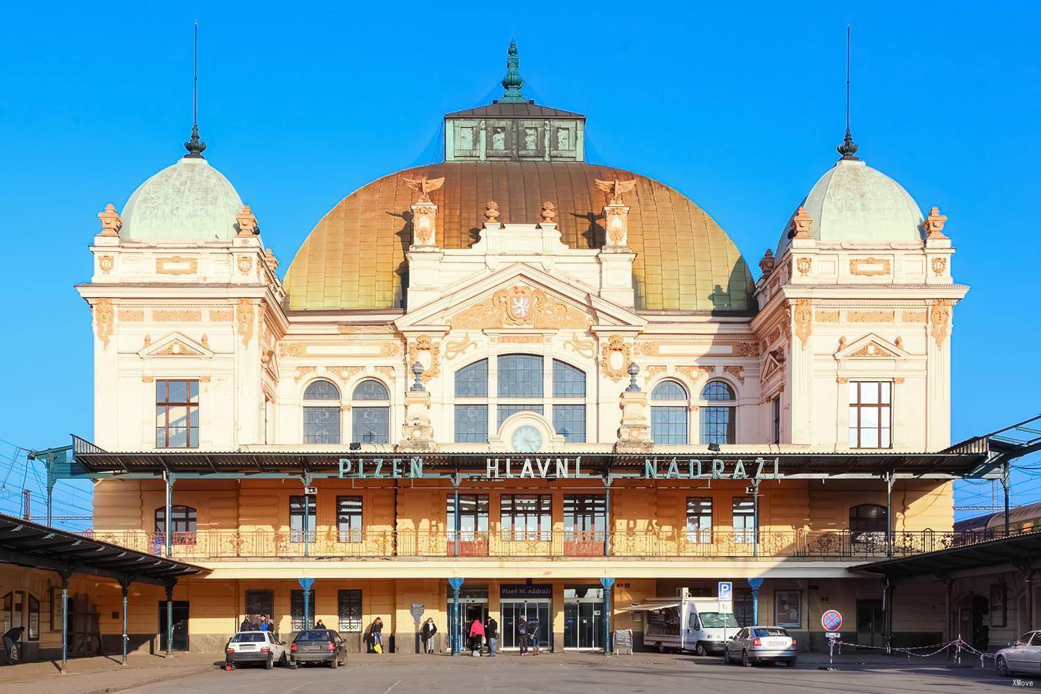 station building photo